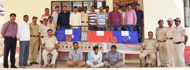 3 notorious thief arrested : Rs.8.5 worth jewelries and cash recovered