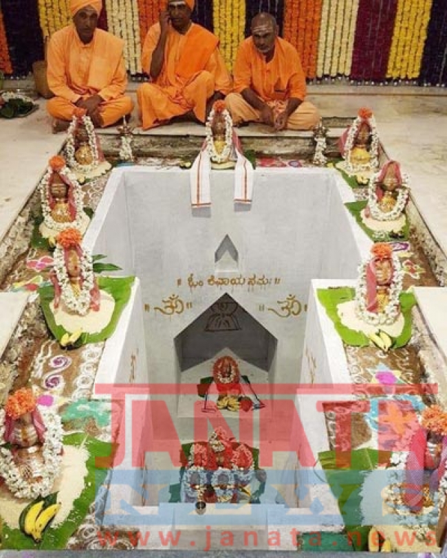 SiddganagaShri, Preparing for the burial of Veerashaiva Lingayat Sreesha Kriya