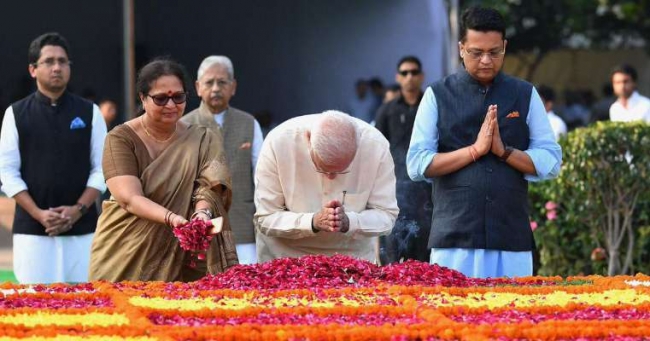 Gandhi Jayanthi 2019: PM Modi leads nation in paying tribute to Bapu. Prime Minister Narendra Modi will declare India open defecation free on Wednesday evening on the occasion of Mahatma Gandhi s 150th birth anniversary, PTI reported. 