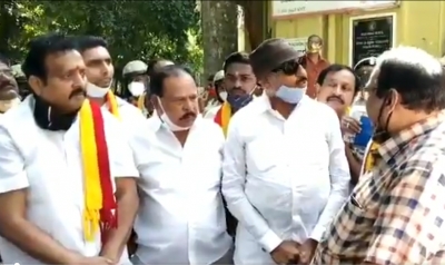 Kannada Sahitya Sammelana wont be allowed if Govt wont drop Marati Authority - Vatal