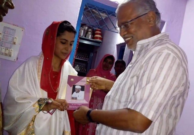 Min. Suresh Kumar visits student Rahamatunnisa home to felicitate