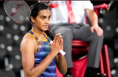 PV Sindhu lost in semi final : To fight for Bronze against China