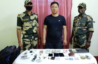 1,300 SIM cards smuggled by Chinese national arrested at Bangladesh border