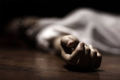 Chikkaballapura: Police Constable and wife attempt suicide, wife dies