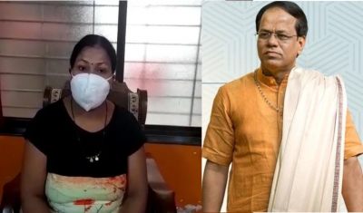 Guruji Is Good Man Says Accused Mahantesh Shirur Wife Vanajakshi