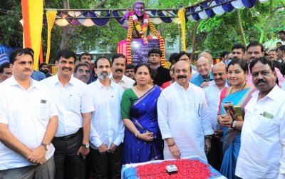 Appu-Bronze Statue unveiled at BBMP Headquarters, Awards distributed : Gandharagudi park inaugurated