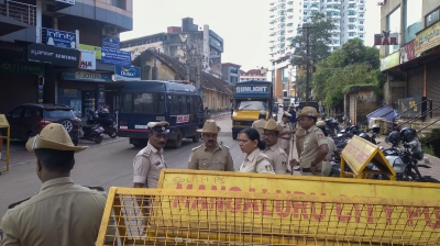 NIA raid in Mangalore: PFI and SDPI workers protest against NIA raid in Mangaluru 