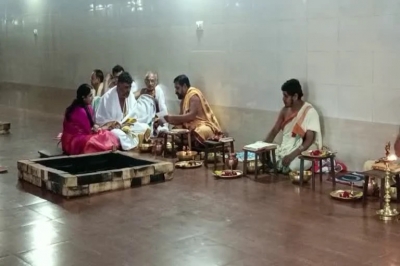 DK Sivakumar performed Chandika Yaga at Sringeri