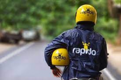 Sexual harassment by Rapido driver: Young woman jumps from moving bike