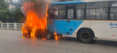 Accident between car and bus: Car caught fire, bus partially damaged