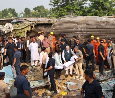 PM Modi visited the train accident site