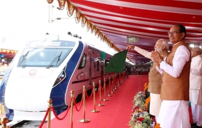 PM Modi launched a total of 5 Vande Bharat Express along with Dharwad-Bangalore
