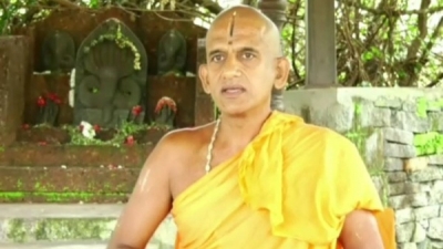 It was not the Muslim king who gave the land to Udupi Krishna Mutt, it was Shri Acharane of Page