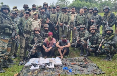 Jammu Kashmir: Army seizes weapons and drugs along with 3 terrorists