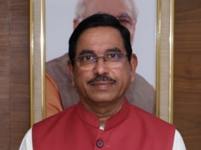 Not responsible for SIT investigation in Dharmasthala - CM Siddaramaiah statement critisied by Union Min. Joshi