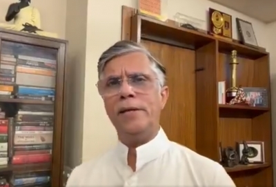 ಕಾಂಗ್ರೆಸ್ ನಾಯಕ ಪವನ್ ಖೇರಾ ಬಂಧಿಸಲು ದೆಹಲಿ ನಿವಾಸಕ್ಕೆ ತಲುಪಿದ ಪೊಲೀಸರು 