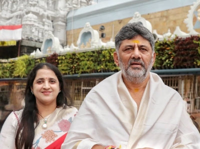 Karnataka CM D.K. Shivakumar Offers Prayers at Tirumala Temple