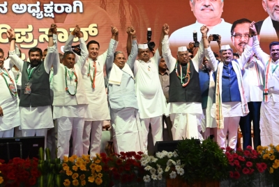 ನೀಟ್ ಪರೀಕ್ಷೆಗೆ ಹೋಗುವ ರಸ್ತೆ ತಡೆದ ಕಾಂಗ್ರೆಸ್ ಕಾರ್ಯಕ್ರಮ : ಪೋಷಕರ ಆಕ್ರೋಶ 